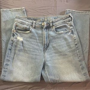 American Eagle Mom Jean 8 short